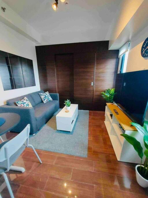 Air Residences Makati - Fully Furnished Condo With Skyline Views! مانيلا المظهر الخارجي الصورة